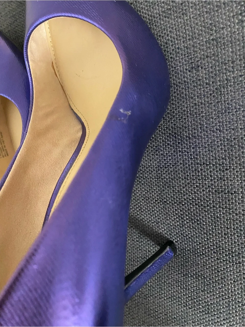 Katy Perry Metallic Closed Toe Purple Heels Size 7.5M Used